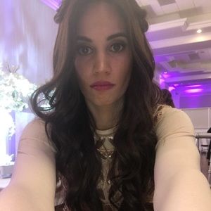 Meet your Posher, Shoshana